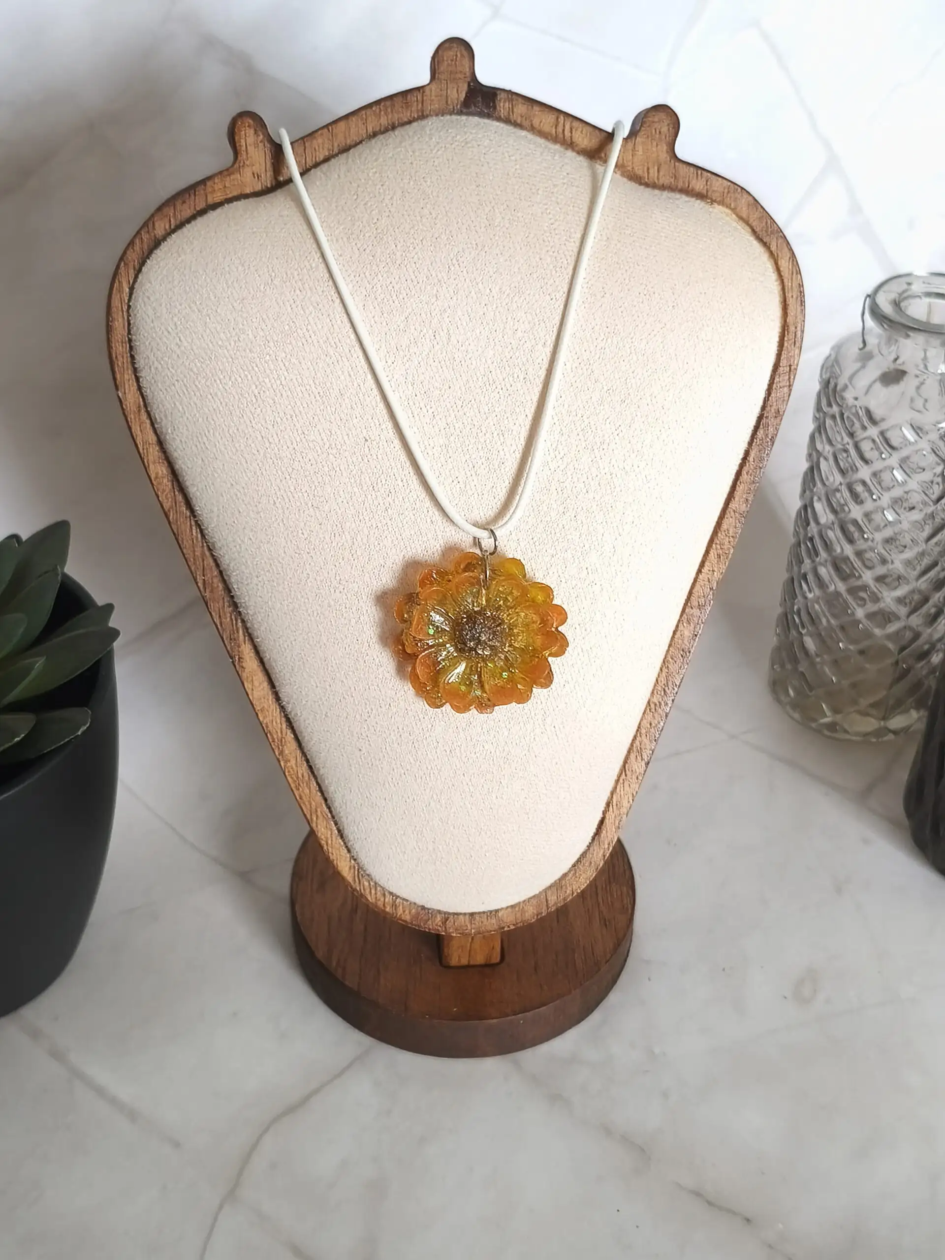 Collier fleurs img 20260205 094420